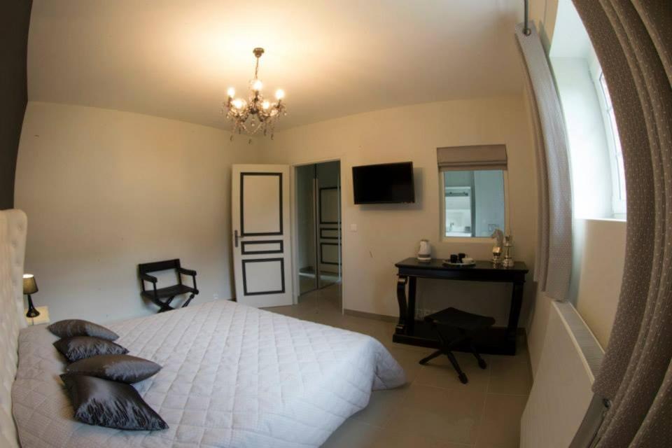 Le Parc De Crecy Bed and Breakfast Buitenkant foto