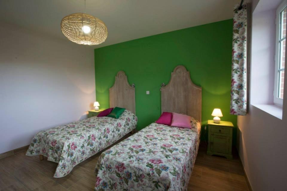Le Parc De Crecy Bed and Breakfast Buitenkant foto